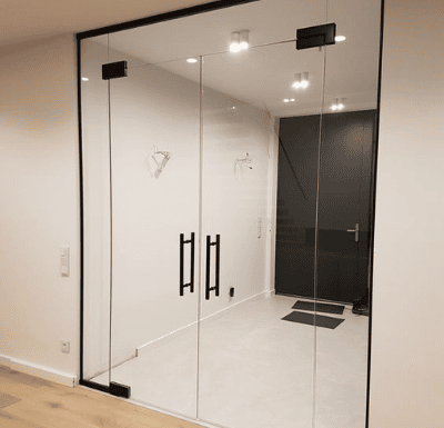 Installation-de-plexiglass-au-Maroc Maroc Installation caniveau Maroc